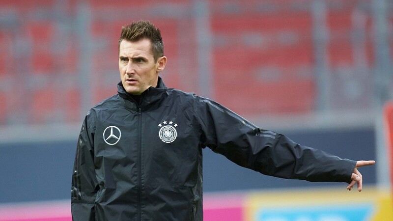 "Er hat viel geleistet für den deutschen Fußball", sagt Hermann über Miroslav Klose.
