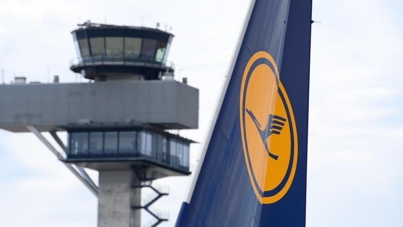 Lufthansa-Chef Carsten Spohr erwartet weltweit weitere Einschränkungen für ungeimpfte Fluggäste. (Archivbild).
