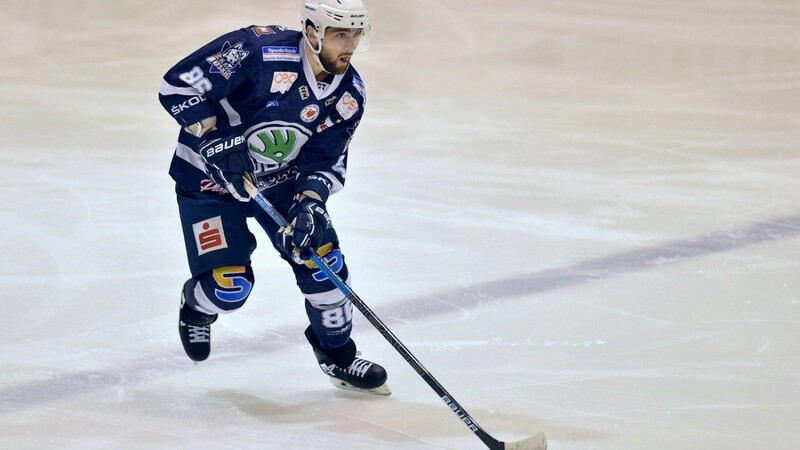 Stürmte in den vergangenen vier Spielzeiten für die Kassel Huskies, geht ab sofort aber für die Eisbären Regensburg aufs Eis: Corey Trivino.