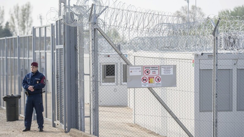 Die Unterbringung in Ungarns Transitlager ist für Asylbewerber Haft, so urteilt das EuGH.