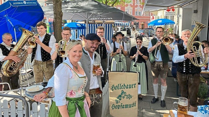 "Sauba aufgspuit" hat die Holledauer Hopfamusi in München bei der Wirtshauswiesn.
