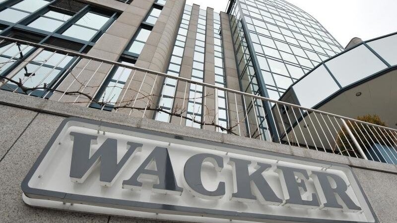 Blick auf die Firmenzentrale der Wacker Chemie AG.