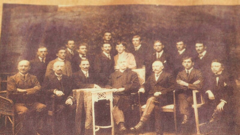 Den Baderkurs hat der Moosbacher Ludwig Freund (hinten links) 1919 in Regensburg belegt.