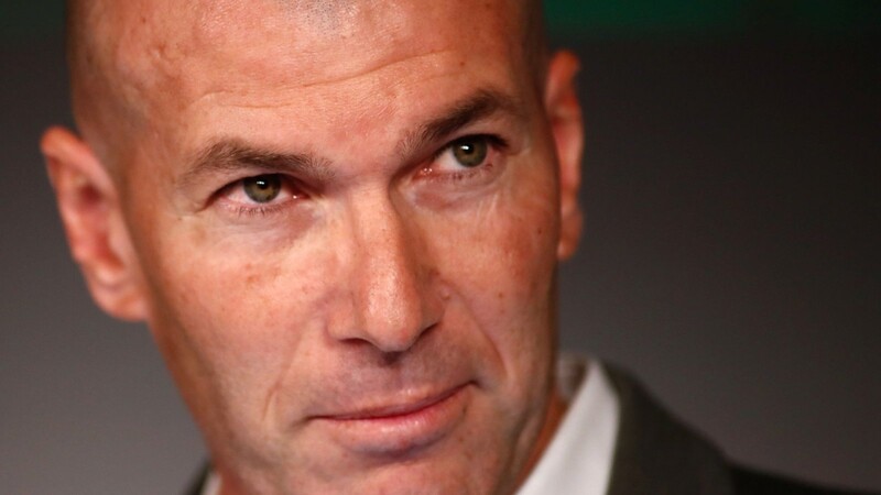 Der alte und neue Real-Trainer Zinedine Zidane strebt eine Runderneuerung des Teams an.