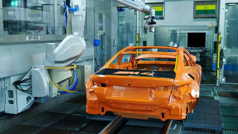 Im BMW-Werk Dingolfing kommt demnächst ein neues Lackverfahren zum Einsatz.
