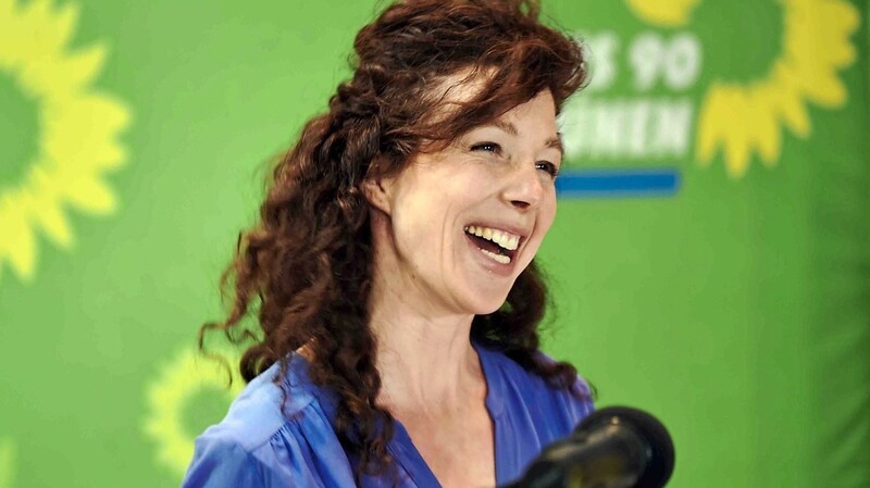 Maria Krieger bei ihrer engagierten Vorstellungsrede auf dem Grünen-Parteitag in Augsburg. Die Delegierten waren online zugeschaltet.