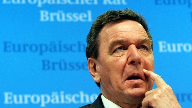 Der frühere Bundeskanzler Gerhard Schröder steht seit Beginn des russischen Angriffskrieges gegen die Ukraine wegen seiner Verbindungen zu russischen Unternehmen in der Kritik.