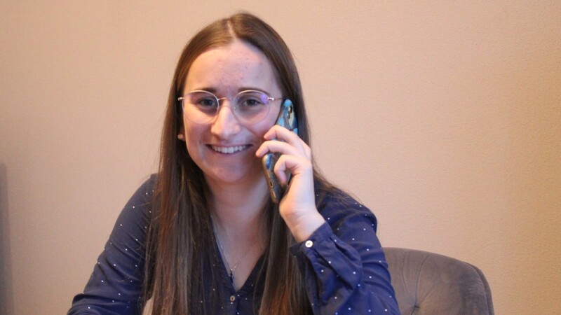 Jugendsprechstunde Baumgartner: Jeden Freitag hält Miriam Baumgartner eine Telefonsprechstunde für Jugendliche ab.