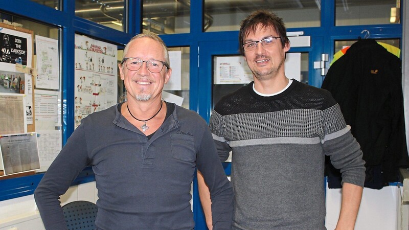 Betriebsratsvorsitzender Peter Aschenbrenner und Stefan Stockerl vertreten die Interessen der 700 Goldsteig-Mitarbeiter am Standort Cham.