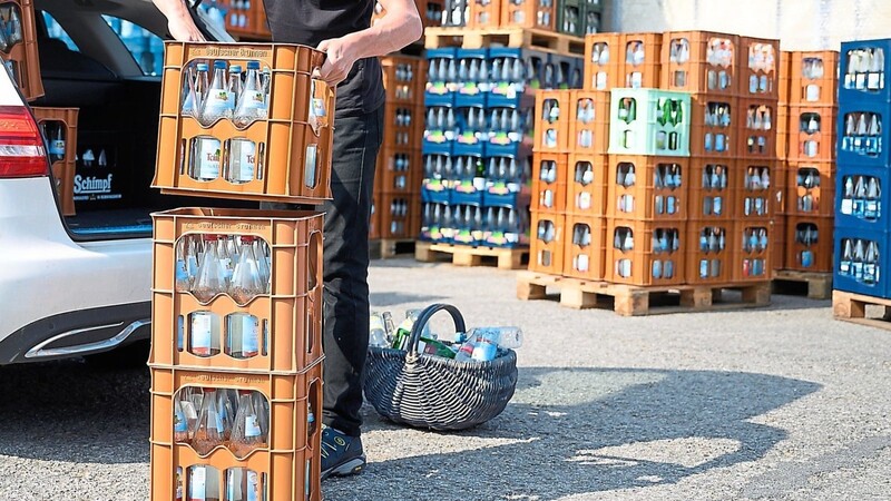 Der Angeklagte, den der Besitzer des Getränkemarkts beinahe als Familienmitglied betrachtete und in seinem Markt beschäftigte, hatte im Laufe von eineinhalb Jahren 35 000 Euro unterschlagen.