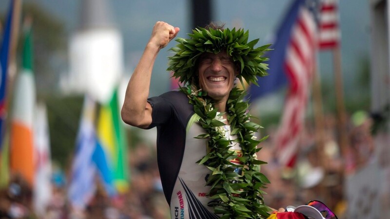 Der Deutsche Sebastian Kienle nach seinem Sieg bei der Ironman-Weltmeisterschaft 2014 auf Hawaii.