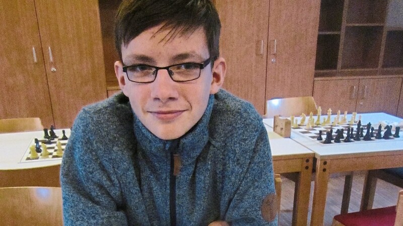 Der Waldmünchner Adam Breuer ist U 18-Schach-Oberpfalz-Vizemeister.