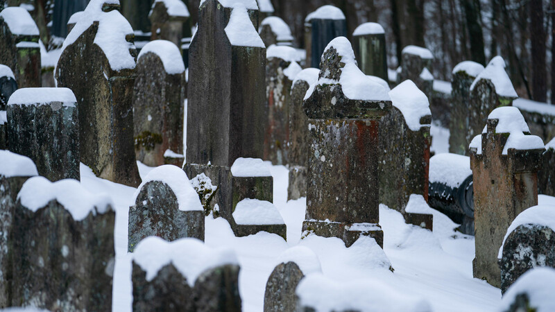 Der Friedhof von Reckendorf (Kreis Bamberg). In einer Datenbank werden die Personendaten der Verstorbenen gesammelt.