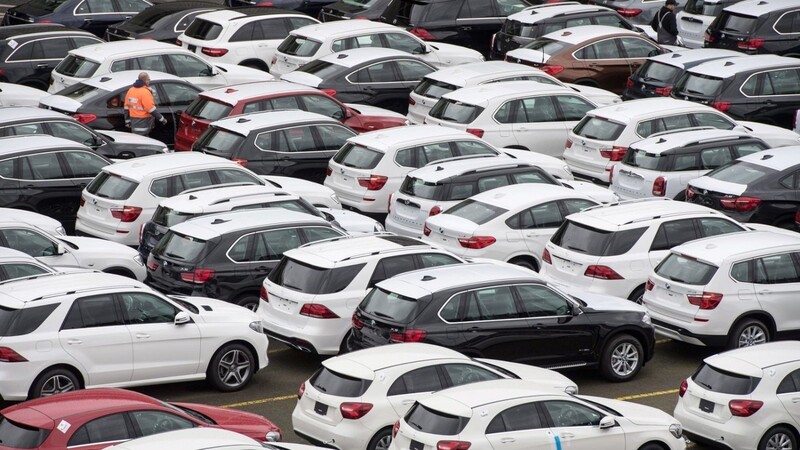 Im Februar 2020 wurden deutlich weniger Autos neu zugelassen, als noch ein Jahr zuvor. (Symbolbild)