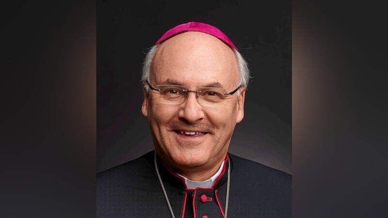 Bischof Rudolf Voderholzer distanziert sich von der Protestaktion gegenüber Papst Franziskus.