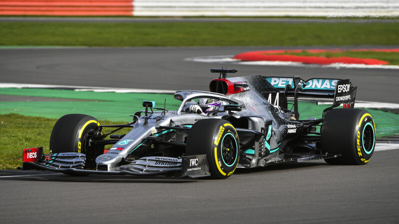WIEDER VOLLGAS GEGEBEN wird in der Formel 1. Lewis Hamilton und Co. starten nach der Corona-Pause am kommenden Sonntag beim Großen Preis von Österreich in Spielberg.