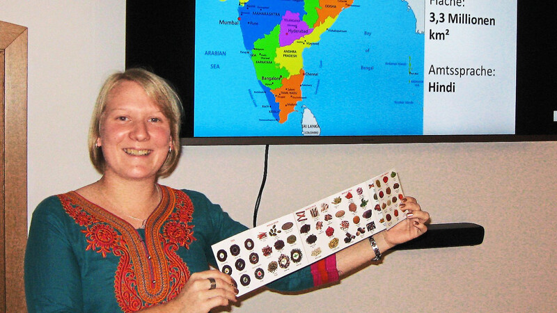 Im Kolpingheim berichtete die Studentin Lisa Rattei über ihren Aufenthalt in Indien.