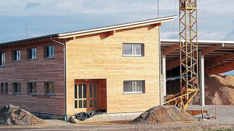 Die neu gebaute WBV-Geschäftsstelle im Gewerbegebiet "Am Birlbaum", natürlich in Holzbauweise, soll im Mai bezogen werden.