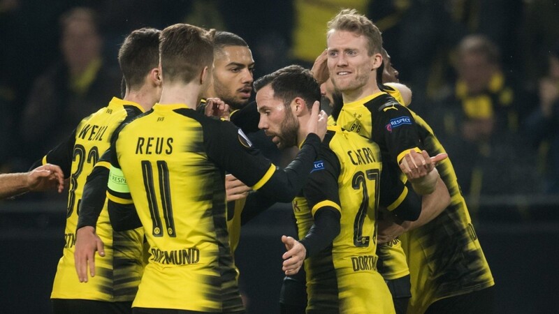 Dortmunds André Schürrle (r.) jubelt über seinen Treffer zum 1:0