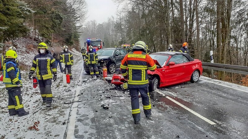 Beim Unfall entstand ein Schaden von circa 20.000 Euro.