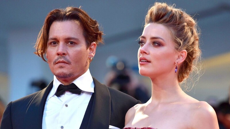 Die beiden Terrier von US-Schauspieler Johnny Depp (52) bleiben ein Fall für die Gerichte.