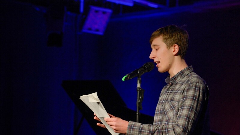 Rückblick: Maxi Schneiderbauer hat den Poetry Slam "Freischnauze" im vergangenen Jahr gewonnen.