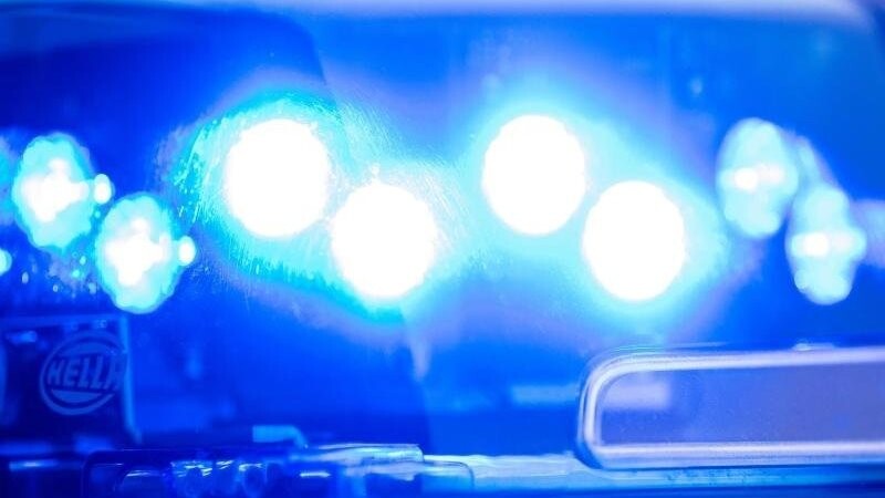 Im Landkreis Passau wurde ein Mädchen belästigt. Die Polizei sucht Zeugen (Symbolbild).