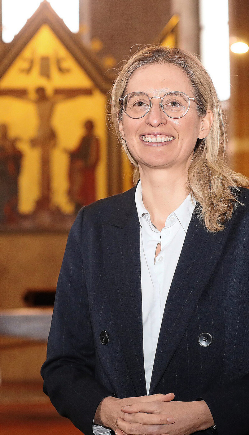 Nina Lubomierski ist mit 47 Jahren die jüngste unter den vier Bewerbern aufs Bischofsamt. 