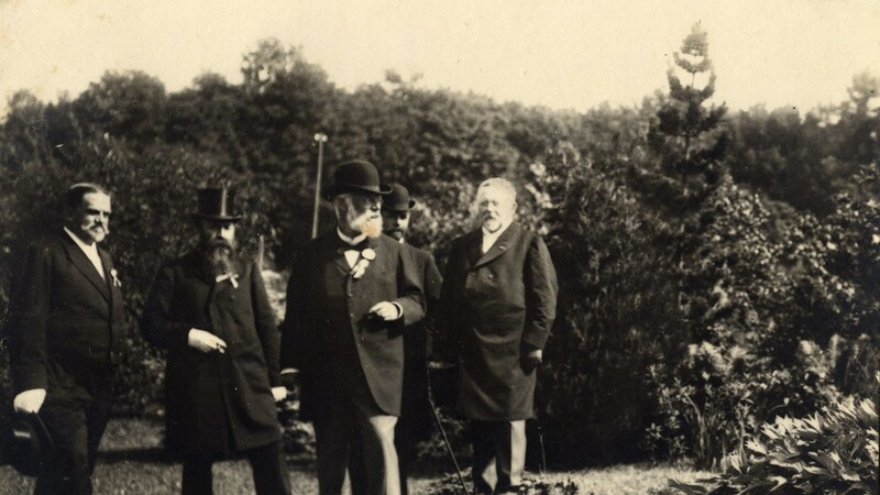 1904: Prinz Ludwig III (3. v. li.), späterer König von Bayern.