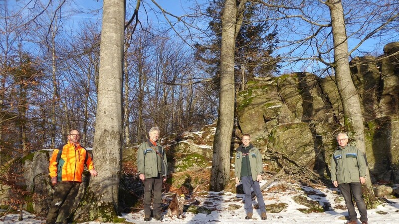 Forstbetriebsleiter Bodenmais Jürgen Völkl mit den Bereichsleitern Forsten der AELF Dr. Arthur Bauer (Cham), Klaus Stögbauer (Straubing), Walter Schubach (Deggendorf) (von links).