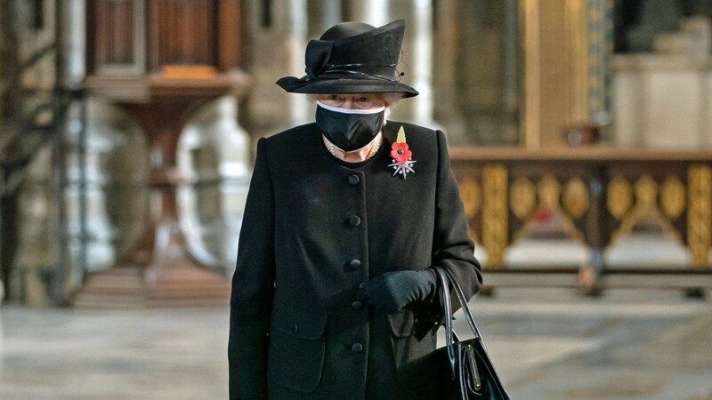 Mit dem Pakt wird dafür gesorgt, dass Queen Elizabeth nach dem Tod ihres Mannes künftig nicht allein zu öffentlichen Terminen oder Auftritten erscheinen muss.