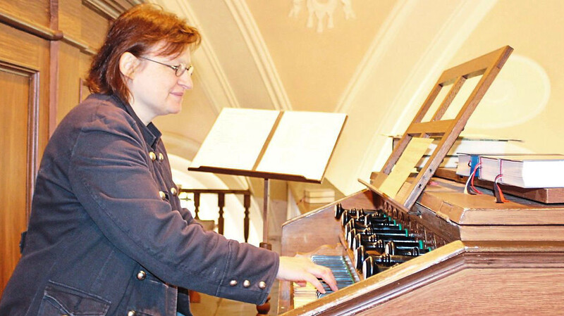 Mit eindrucksvollem Orgelspiel hat Daniela Lochner den Besuchern einer ganz besonderen Maiandacht viel Freude bereitet.