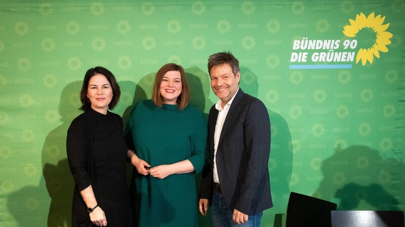 Annalena Baerbock (l.), Katharina Fegebank und Robert Habeck wollen in Hamburg und im Bund neue Wähler gewinnen.