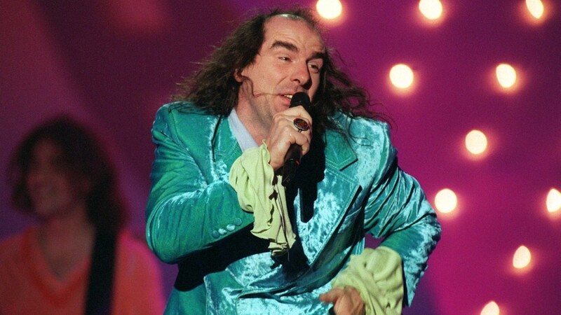 Guildo Horn bei seinem Auftritt bei der Generalprobe des Grand Prix Eurovision de la Chanson in Birmingham 1998. Für seine Kleiderwahl erhielt der Künstler im selben Jahr den "Barbara Dex Award" als Auszeichnung für das schlechteste Outfit.