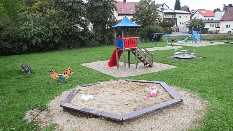Der Spielplatz an der Max-von-Müller ist der bestbesuchteste im Stadtgebiet. Deshalb soll er nach Beschluss des Stadtrates mit einem weiteren Klettergerüst weiter aufgewertet werden.