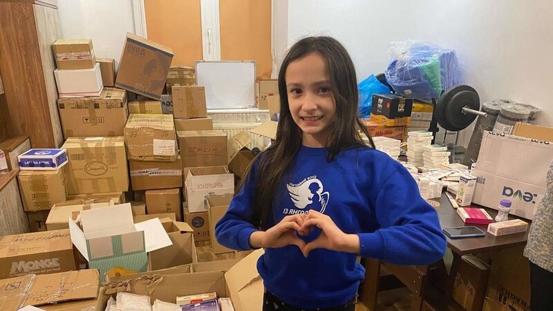 Ein Mädchen in Ohmatdyt, dem regionalen klinischen Kinderkrankenhaus in Lviv, zu der Spenden fließen sollen.