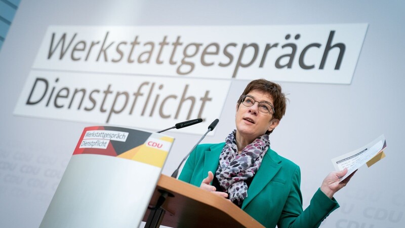 Annegret Kramp-Karrenbauer (CDU), Bundesministerin der Verteidigung und CDU-Bundesvorsitzende, bringt die Dienstpflicht wieder ins Gespräch.