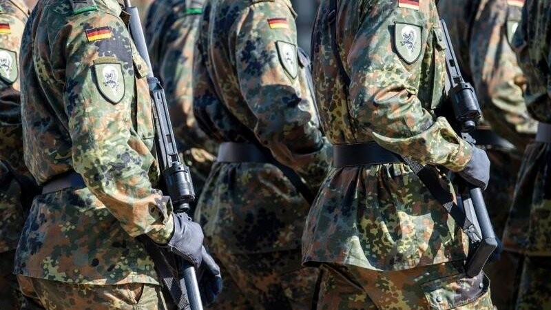 Die Bundeswehr fliegt am Donnerstag kriegsverletzte Ukrainer nach Deutschland. (Symbolbild)