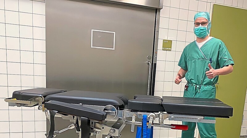 Auch das OP-Team am Mainburger Krankenhaus freut sich über die praktischen OP-Tische.