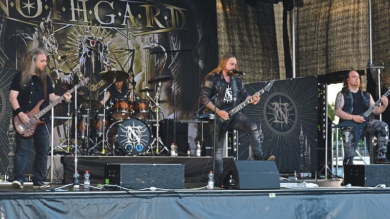 Die Fans von Heavy Metal kamen mit fünf Bands voll auf ihre Kosten, unter anderem spielte "Nothgard".