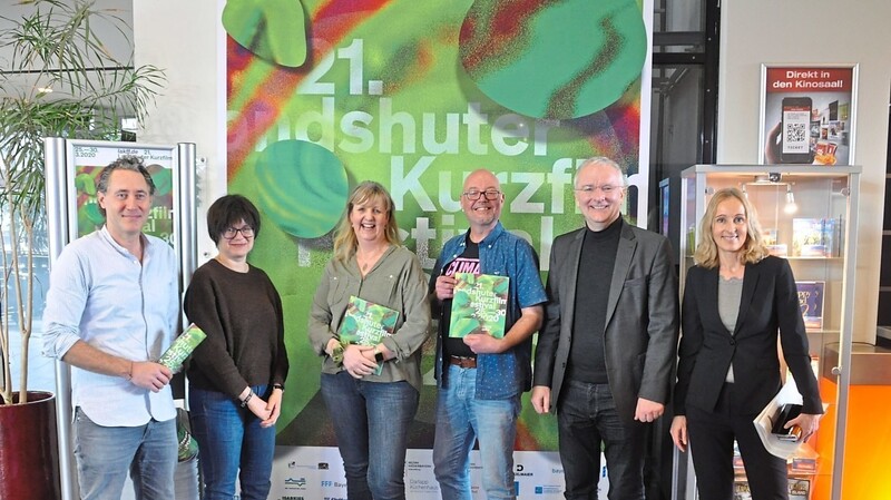 Das Festival findet statt. Darüber sind sich einig (von links): Michael Wohlgemuth, Christiane Vogel, Birgit Horn, Micha Orth, Alexander Putz und Britta Ullrich vom Sponsor BMW.