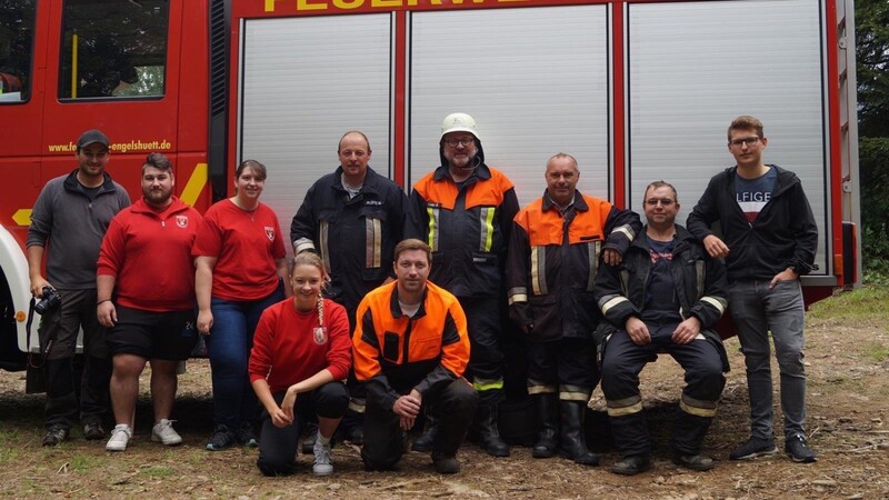 Die Mitwirkenden des Imagefilms der Freiwilligen Feuerwehr Engelshütt