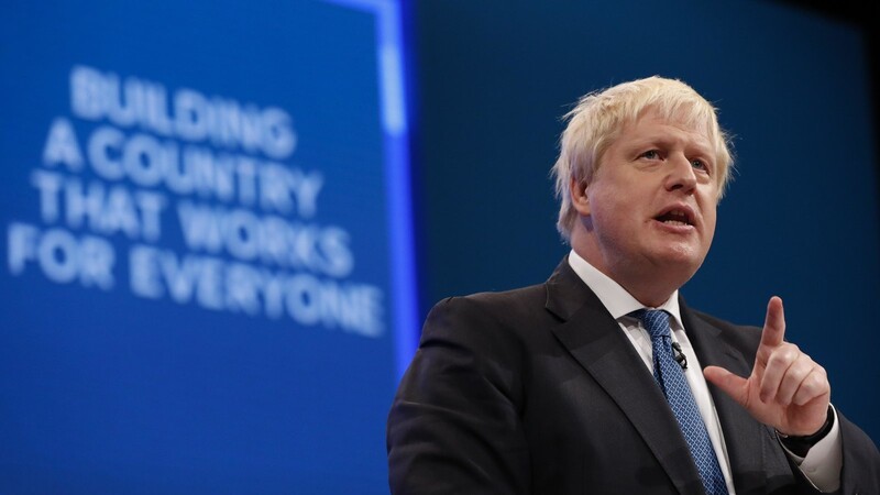 Boris Johnson (Archivfoto) versucht, ein Szenario aufzubauen, das es ihm in einigen Wochen möglich macht, der angeblich so störrischen und überheblichen EU die Schuld für einen harten Bruch ohne Abkommen in die Schuhe zu schieben.