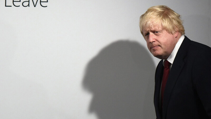 Boris Johnson hat Großbritannien in eine gewaltige Krise geführt - ausbaden will er das Chaos aber nicht.