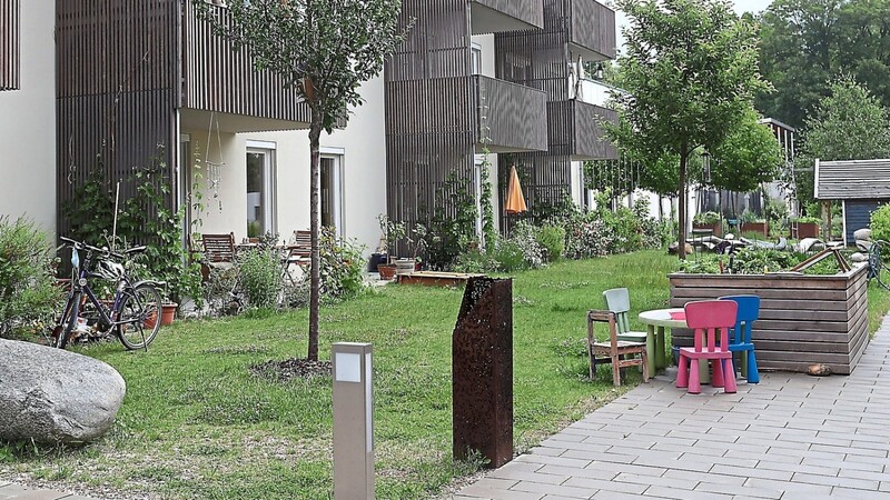 Fahrrad- und kinderfreundlich angelegt ist der gemeinsame Innenhof und zwischen den Vorgärten gibt es keine Abgrenzungen.