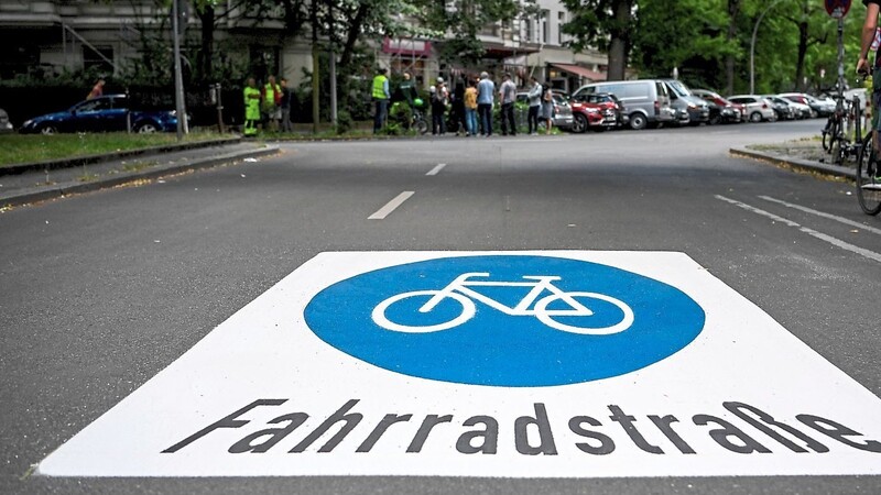 Wann werden Papierer-/Nikolastraße und die Schützenstraße entlang des Hauptfriedhofs als Fahrradstraßen ausgewiesen? "Im ersten Halbjahr sollte es hoffentlich passieren", sagt der städtische Verkehrsplaner Magnus Stadler.
