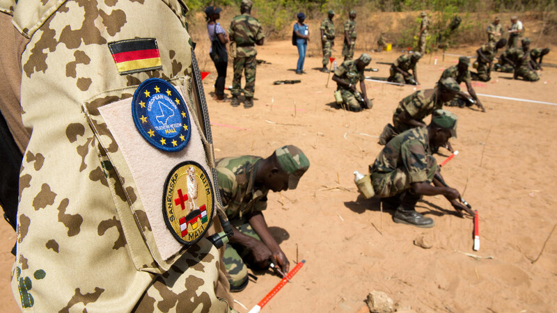 Politiker aus der Region melden sich zum Anschlag in Mali, bei dem auch Soldaten aus der Region verletzt wurden.