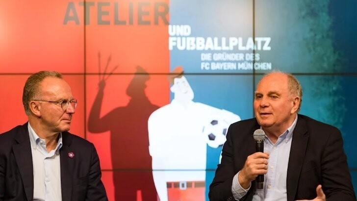 Gestern in der Erlebniswelt der Allianz Arena zu Gast: Bayern-Präsident Uli Hoeneß (r.) und Vorstandsboss Karl-Heinz Rummenigge.