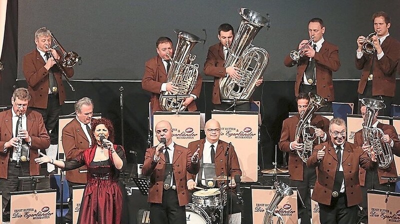 "Ernst Hutter und die Egerländer Musikanten - Das Original" gelten als das erfolgreichste Blasorchester der Welt. Sie spielen am Mittwoch, 3. Juli, beim Dellnhauser Volksmusikfest.