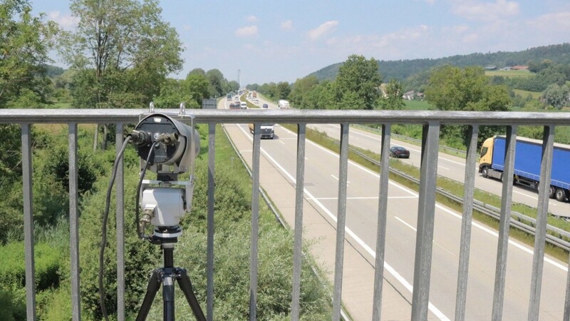 Die Verkehrspolizei führte vier Tage lang Kontrollen auf der A3 zwischen Hengersberg und Iggensbach durch.
